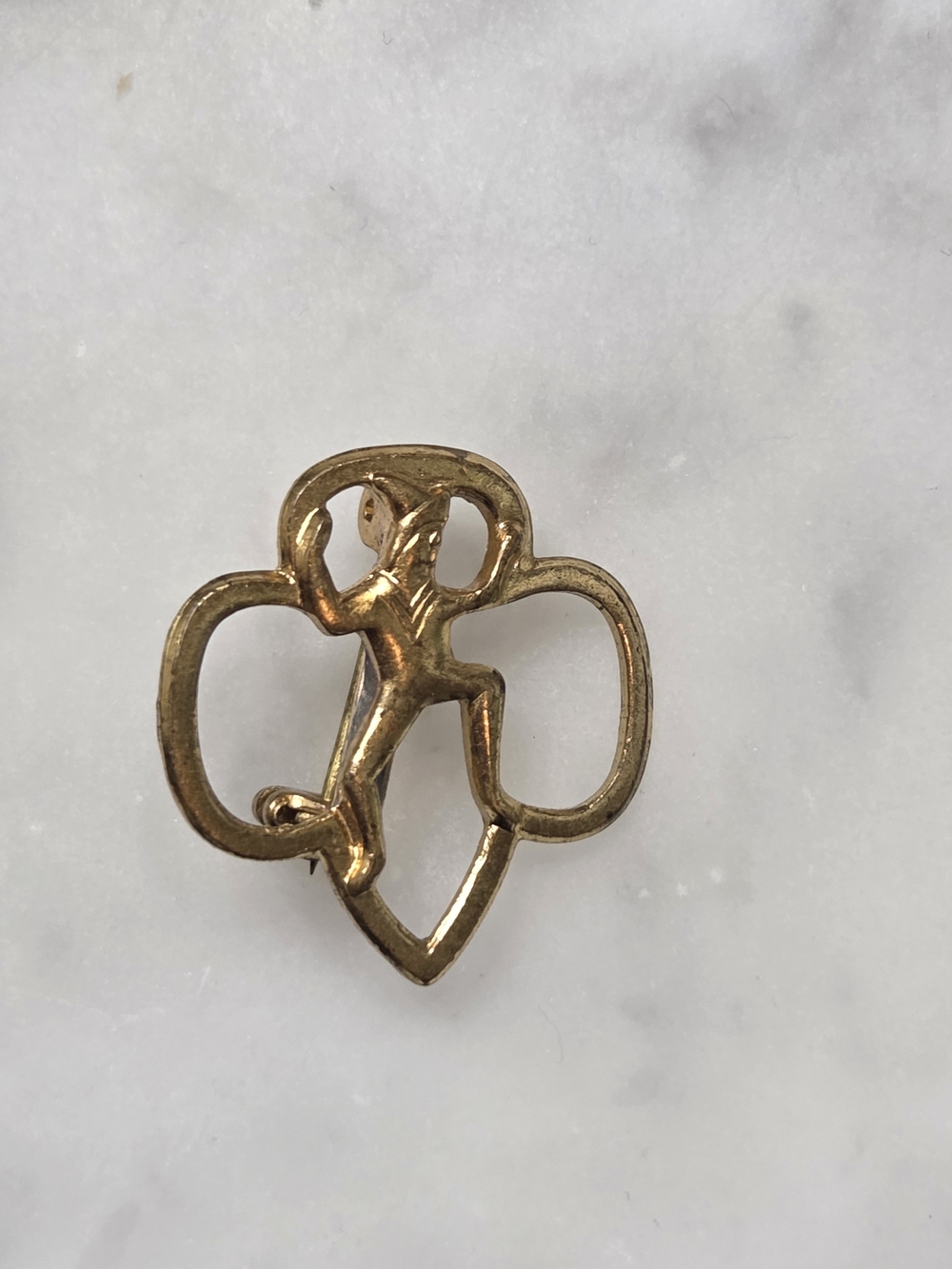 vintage gold-tone Girl Scout Brownie membership pin